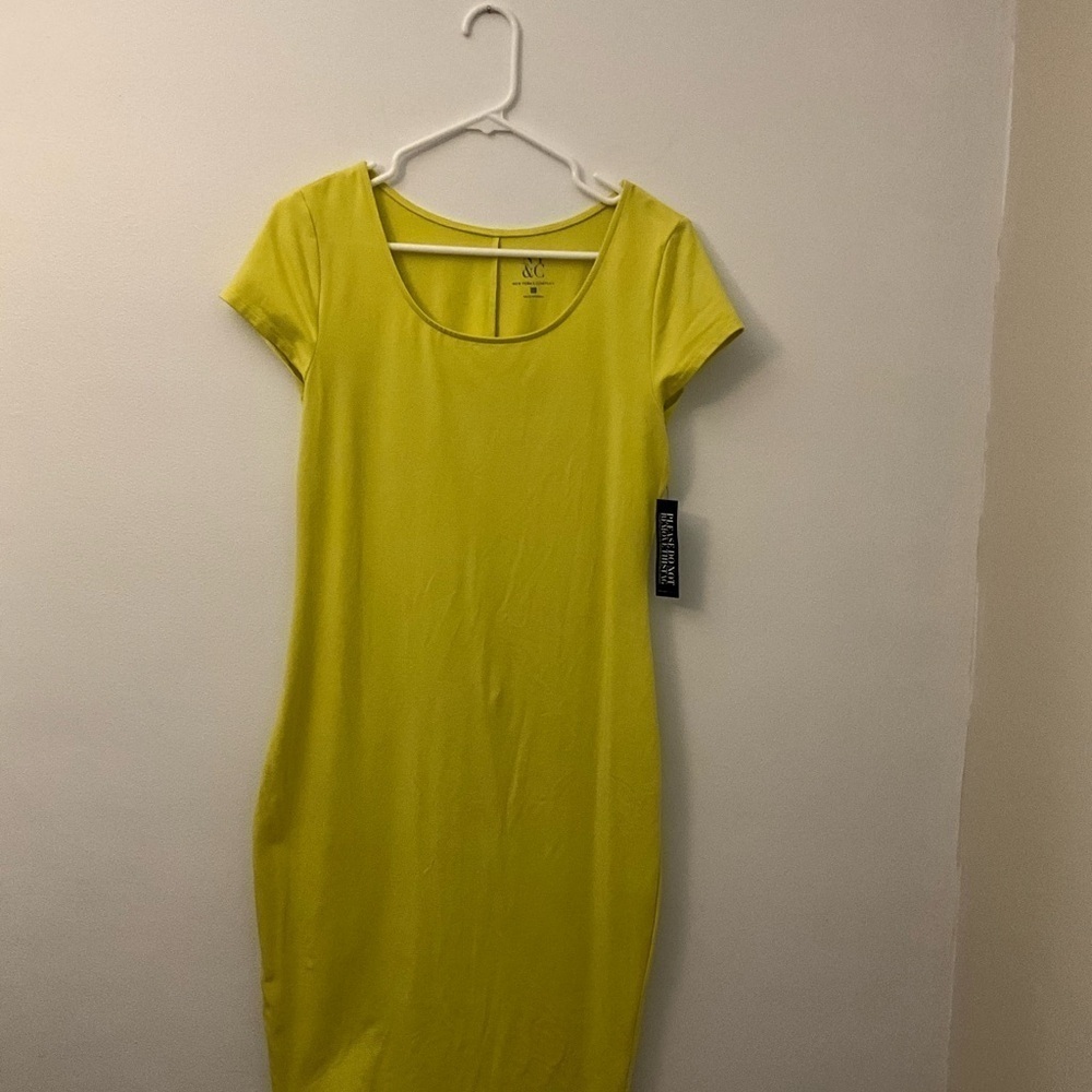 New York & Company Lemon Midi Dress new with tags